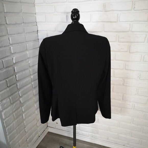 Reitmans Ladies Size 11 Lined Black Blazer with Shoulder Pads - Picture 2 of 11